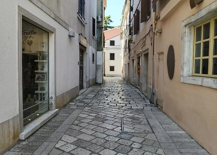 Marebello アパート